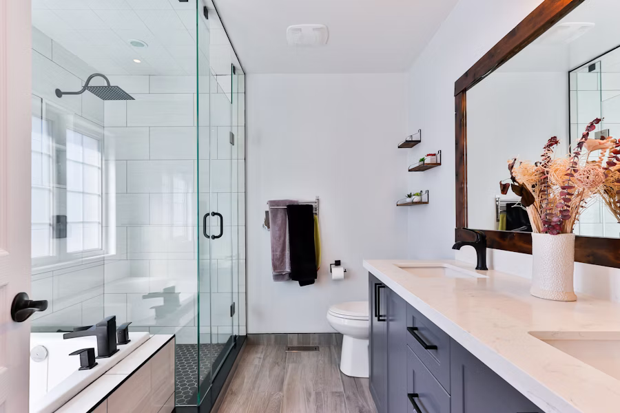 Bathroom and house cleaning service